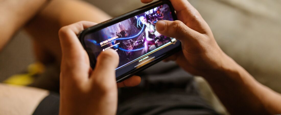 Melhor Celular Custo-Benefício para Jogos em 2026: 4 Modelos Testados