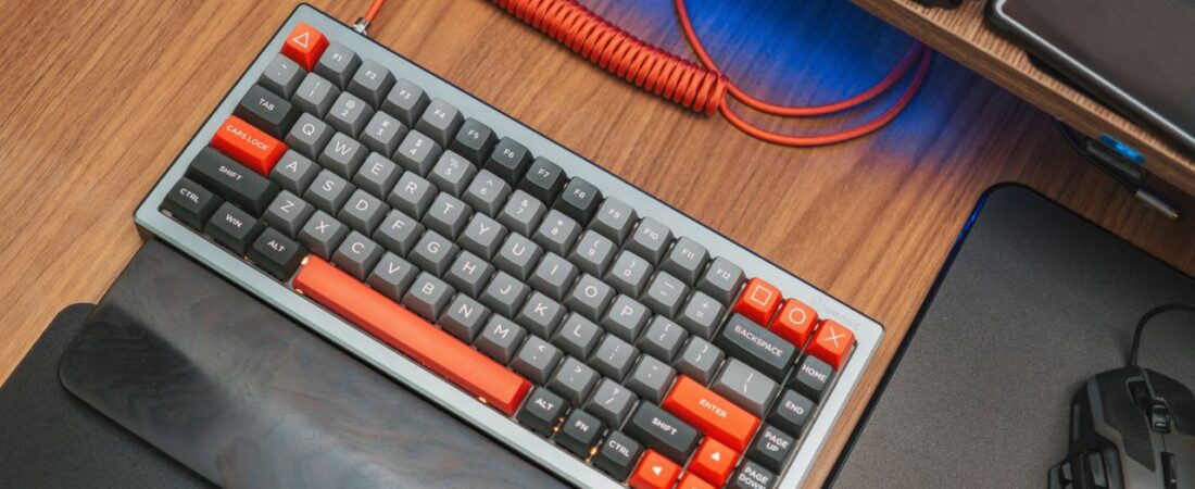 Melhor teclado mecânico até R$ 300: 3 opções que valem a pena